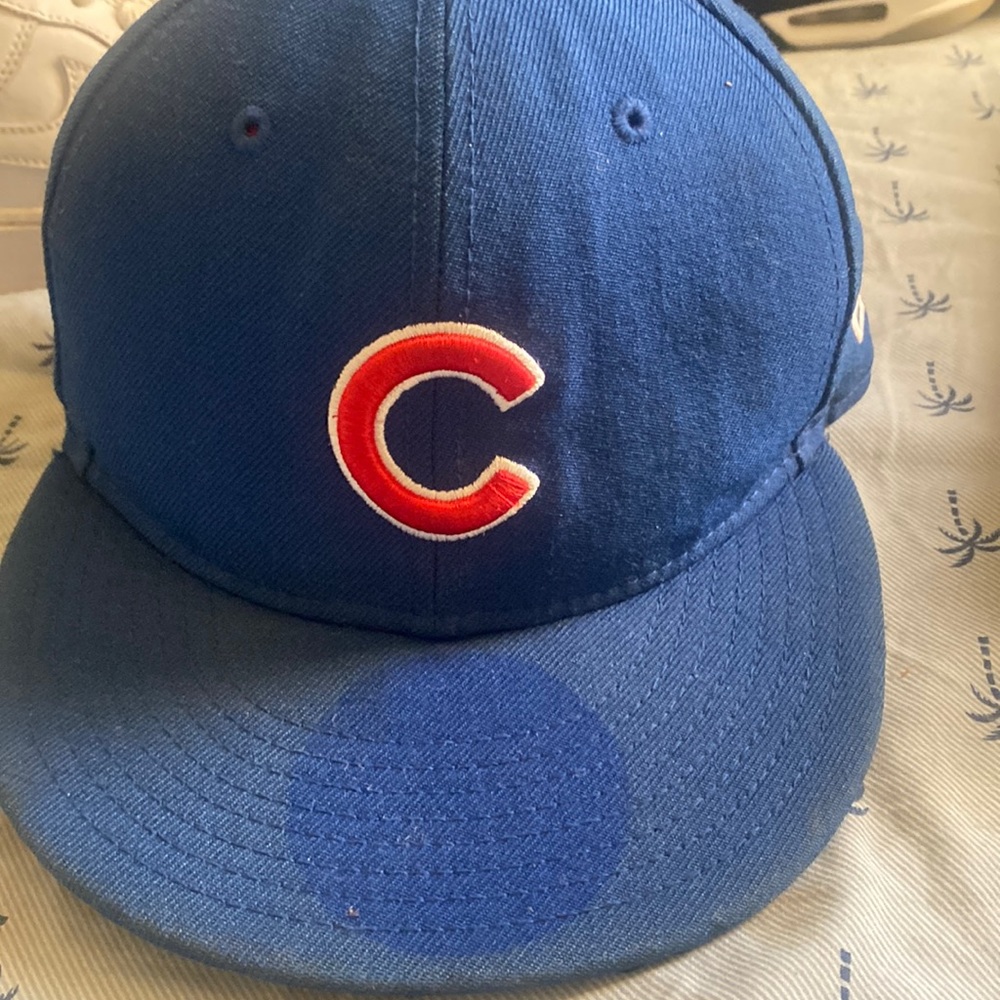 Fitted cap